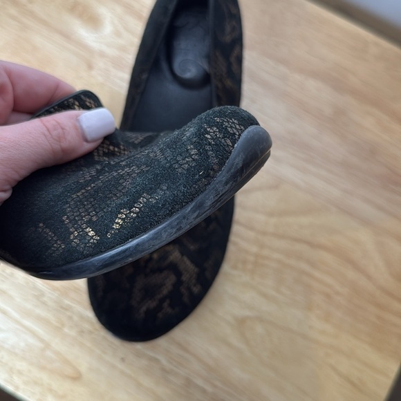 Dansko Olivia Black + Bronze Snakeprint Leather Flats Loafers Clogs 38/ 7.5-8 - Picture 4 of 8
